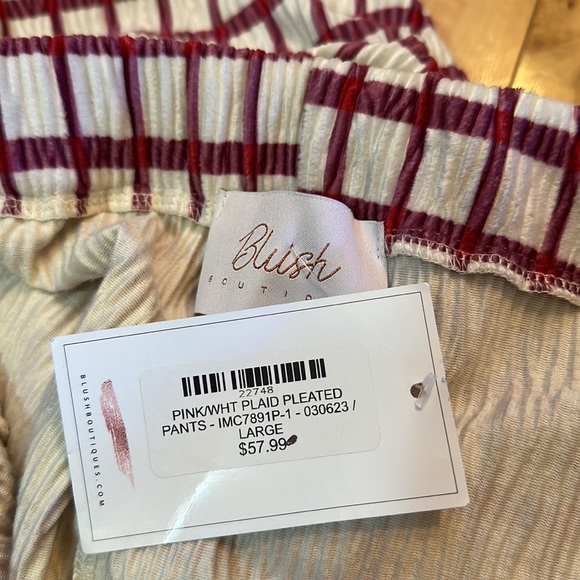 BNWT Blush Boutique Plaid Pants - Picture 3 of 9